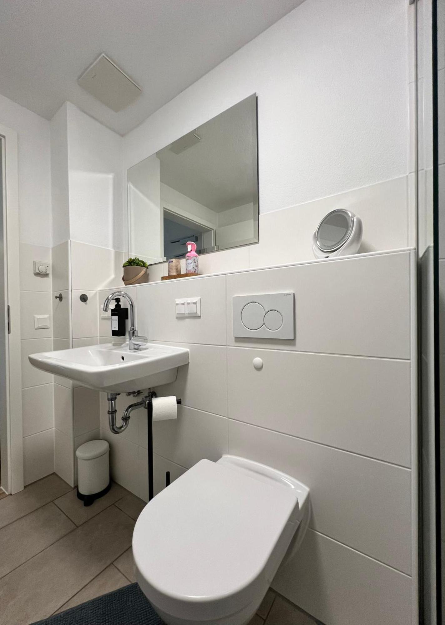 Moderne Wohnung Naehe Hbf-Lift-Tiefgarage-Contactless Check-In Ганновер Екстер'єр фото