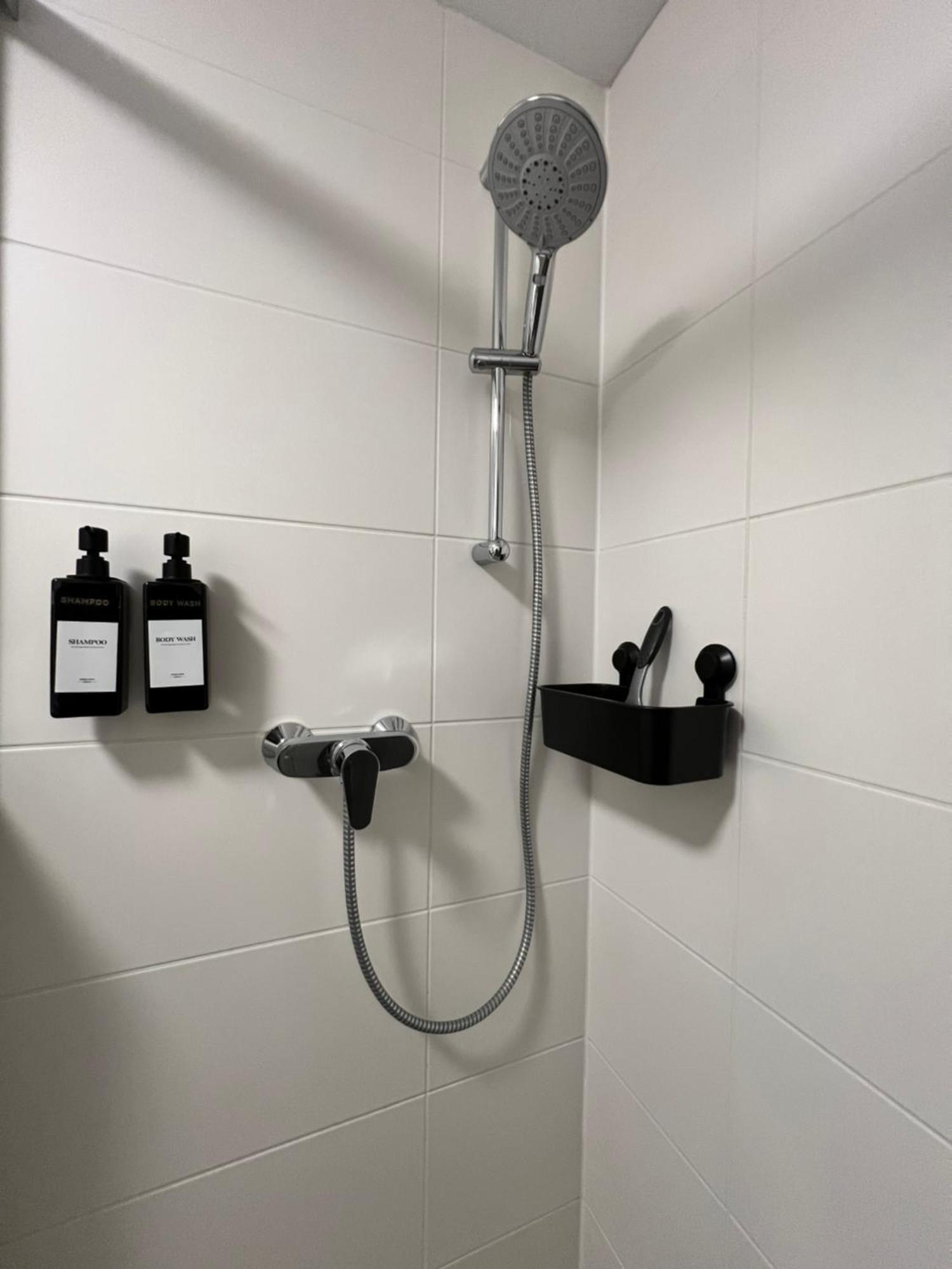 Moderne Wohnung Naehe Hbf-Lift-Tiefgarage-Contactless Check-In Ганновер Екстер'єр фото